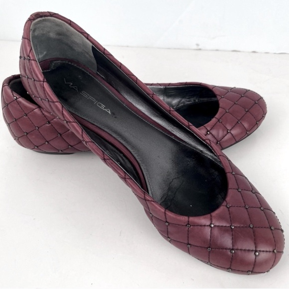Via Spiga Shoes Ballet Flats Size 8.5 Burgundy Red Quilted Silver Grommets - Picture 3 of 16